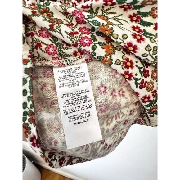 Loft Bell Smocked Sleeve Floral Spring Top Ruffles coquette free people whimsy S - Picture 7 of 8